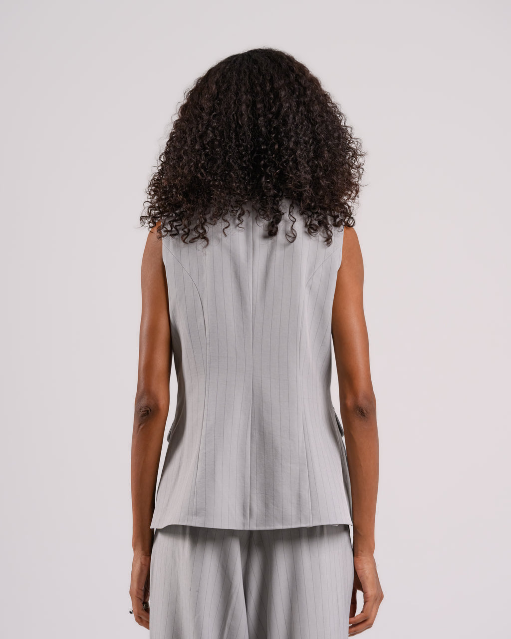 Alba’s Formal Set