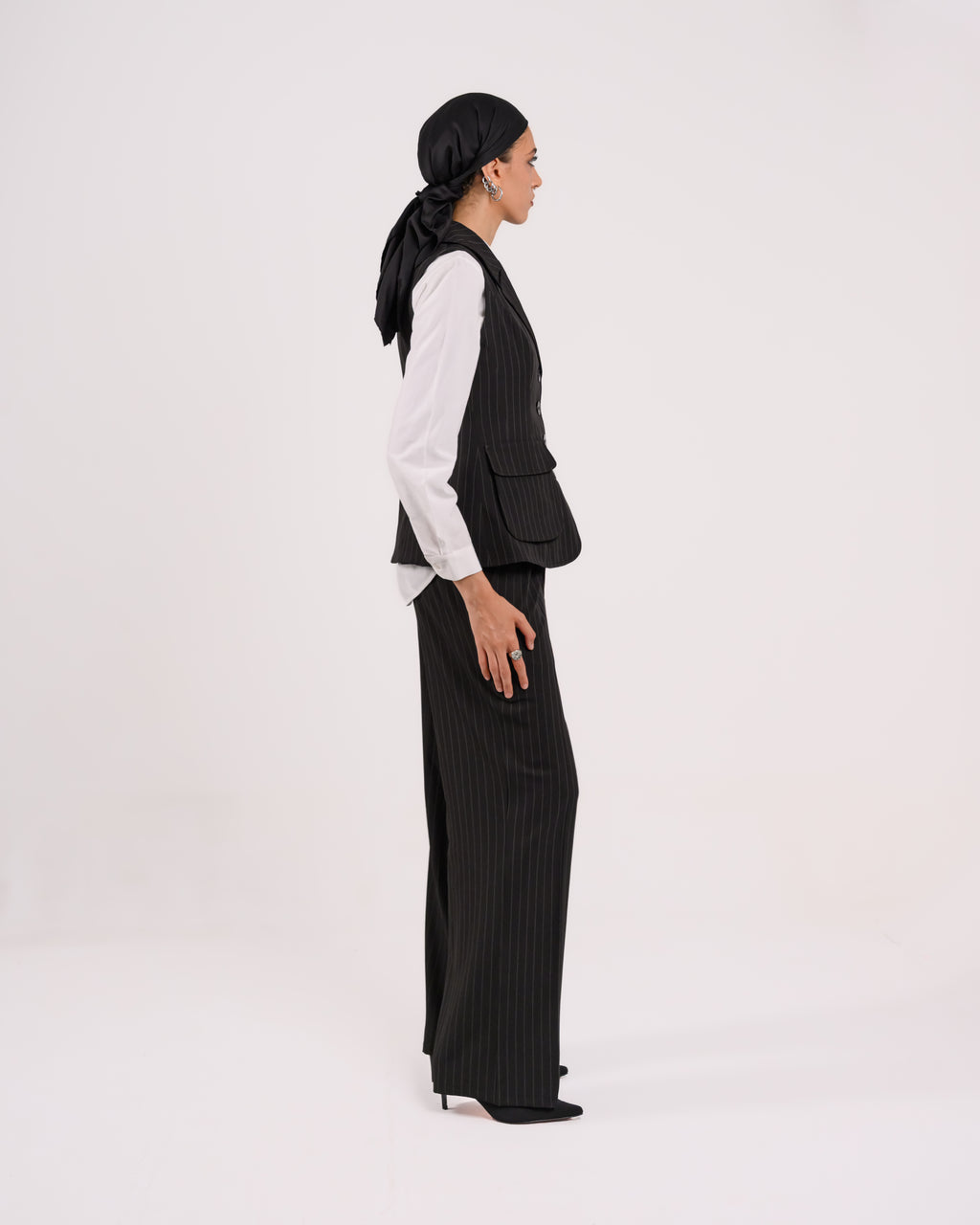 Rawda’s Formal Set